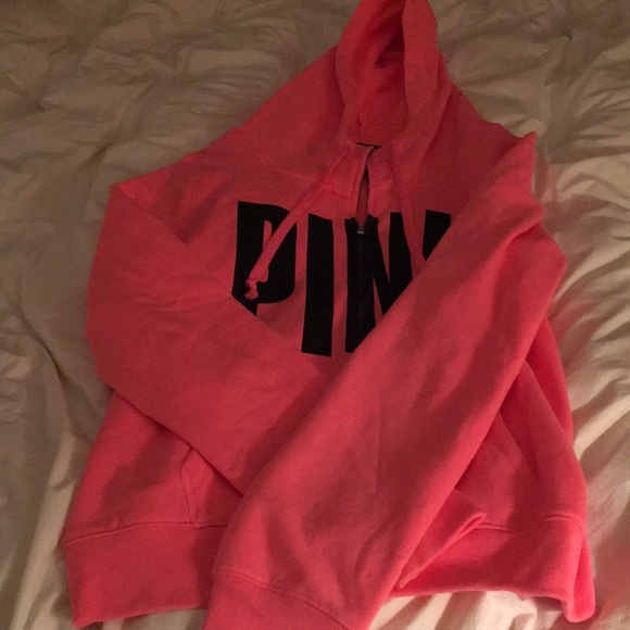 Victoria’s Secret Bright Pink Sweatshirt. - Picture 4 of 4